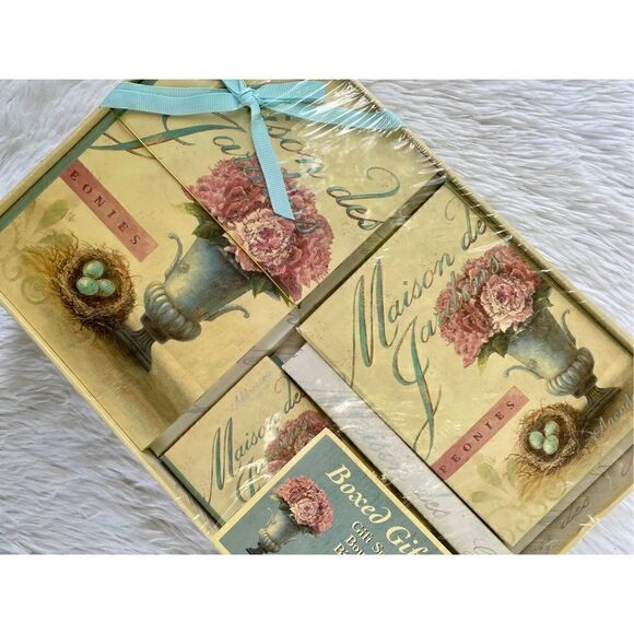 NWT Shabby Chic Floral Vintage 5 Pc Journal Boxed Gift Set - Picture 10 of 10
